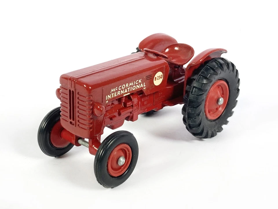 Lotto 8171 Matchbox Kingsize K-4 International Trattore Mc Cormick in confezione originale - Immagine 2 di 4