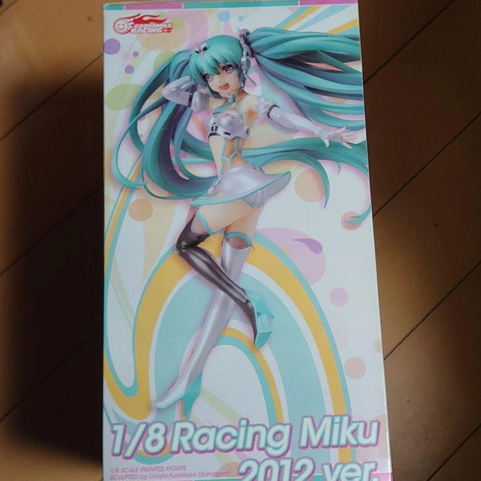 Racing Miku 2012 Ver. Figura in scala 1/8 190 mm Japan Good Smile - Immagine 3 di 4