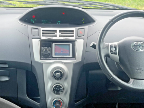 toyota yaris SR d4d - Picture 12 of 16
