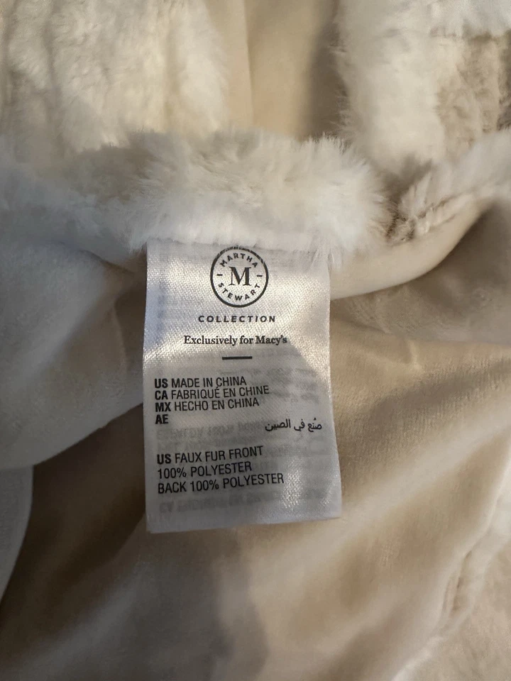 Arremesso de pele sintética Martha Stewart, 50x60, creme e marrom, NOVO com etiquetas - Varejo $130 - Imagem 3 de 3