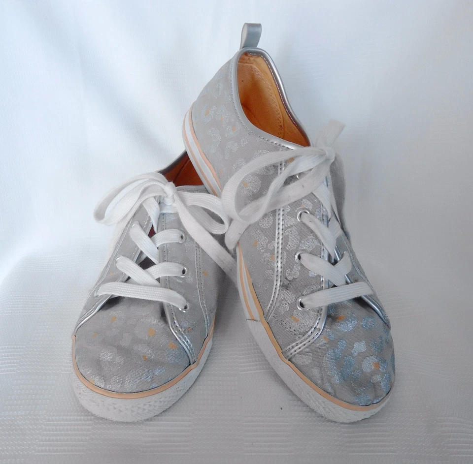 Crazy 8 Silver & Peach Animal Print Girl's Sneakers 5 - Image 2 of 4