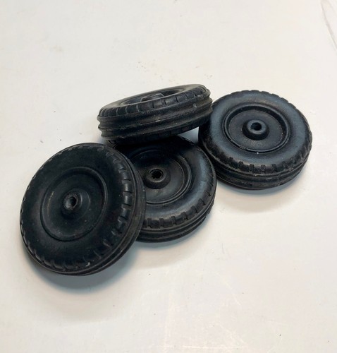 Vintage Menge 4 Hartgummi Hubley Auto oder LKW Reifen Räder 1-1/2" od