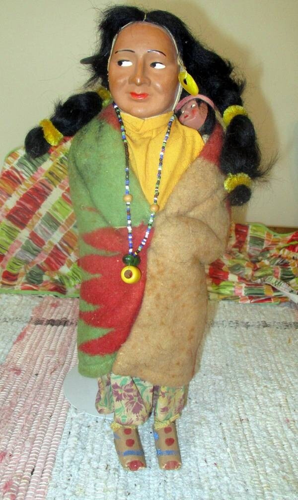 VTG ANTIQUE 14"SKOOKUM INDIAN COMPOSITION AND WOOD DOLL, MOTHER W PAPOOSE BABY