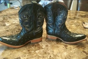 traditional mexican boots
