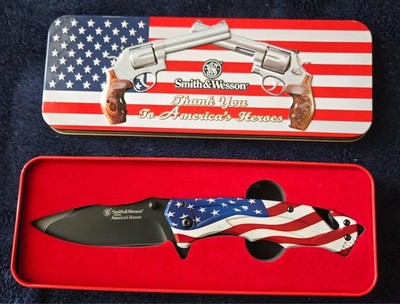 SMITH & WESSON AMERICA'S HERO'S FOLDING KNIFE AMERICAN FLAG ALUMINUM HANDLE NEW