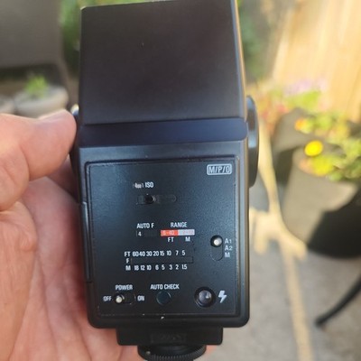 Vivitar Auto Thyristor 2600 D Camera  Flash Tested Works