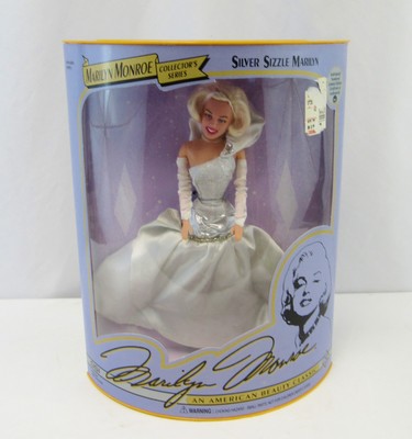 marilyn monroe collector series dolls