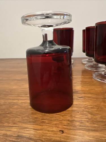 6 Vintage ARCOROC Red Small Wine Glasses Clear Stems & Bases Made in France 4 oz - Picture 15 of 15