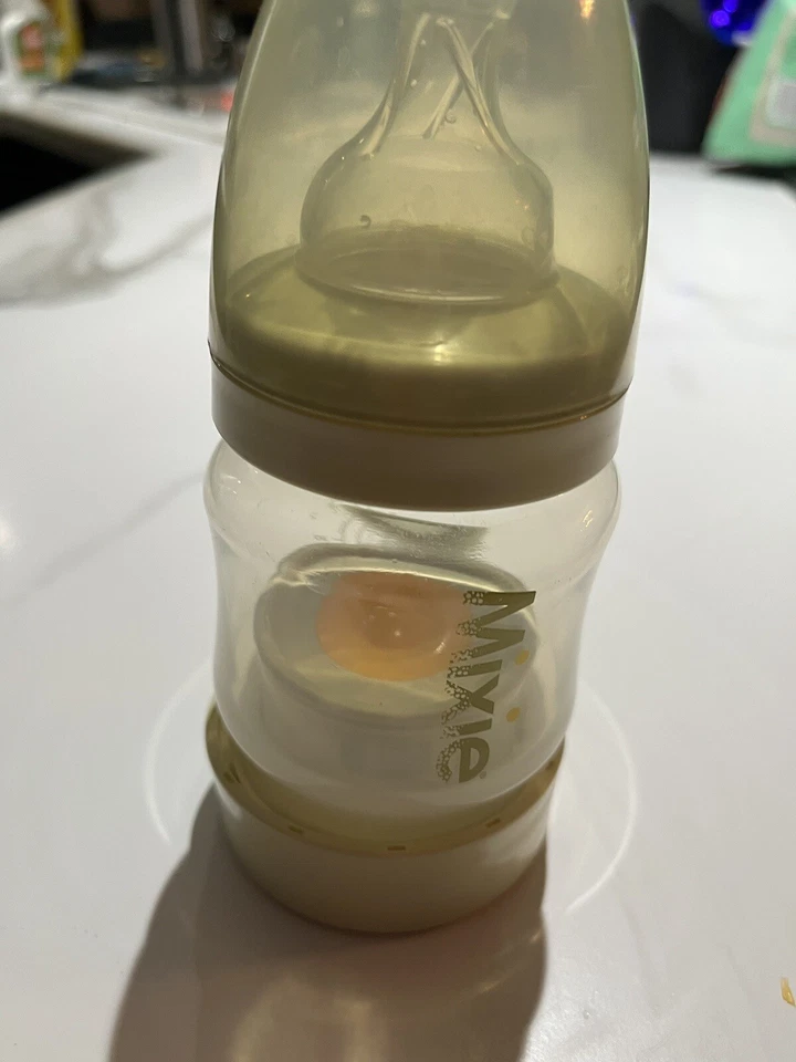 Mixie Formula 混合婴儿奶瓶 4 盎司。 二手状况完好婴儿喂养通风口 — 第 4/4 张图片