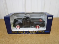 1952 Ford F-1 Pickup Truck Crown Premiums 124 Napa Car Diecast Tool Box Z