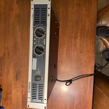 Yamaha P2500S - Two-Channel Power Amplifier