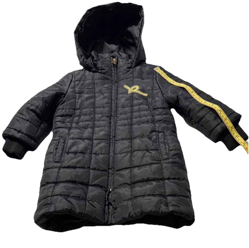 Chaqueta Larga Roccawear Con Capucha Negra Puffer Niñas Talla 2T Usada Foto 3 de 4