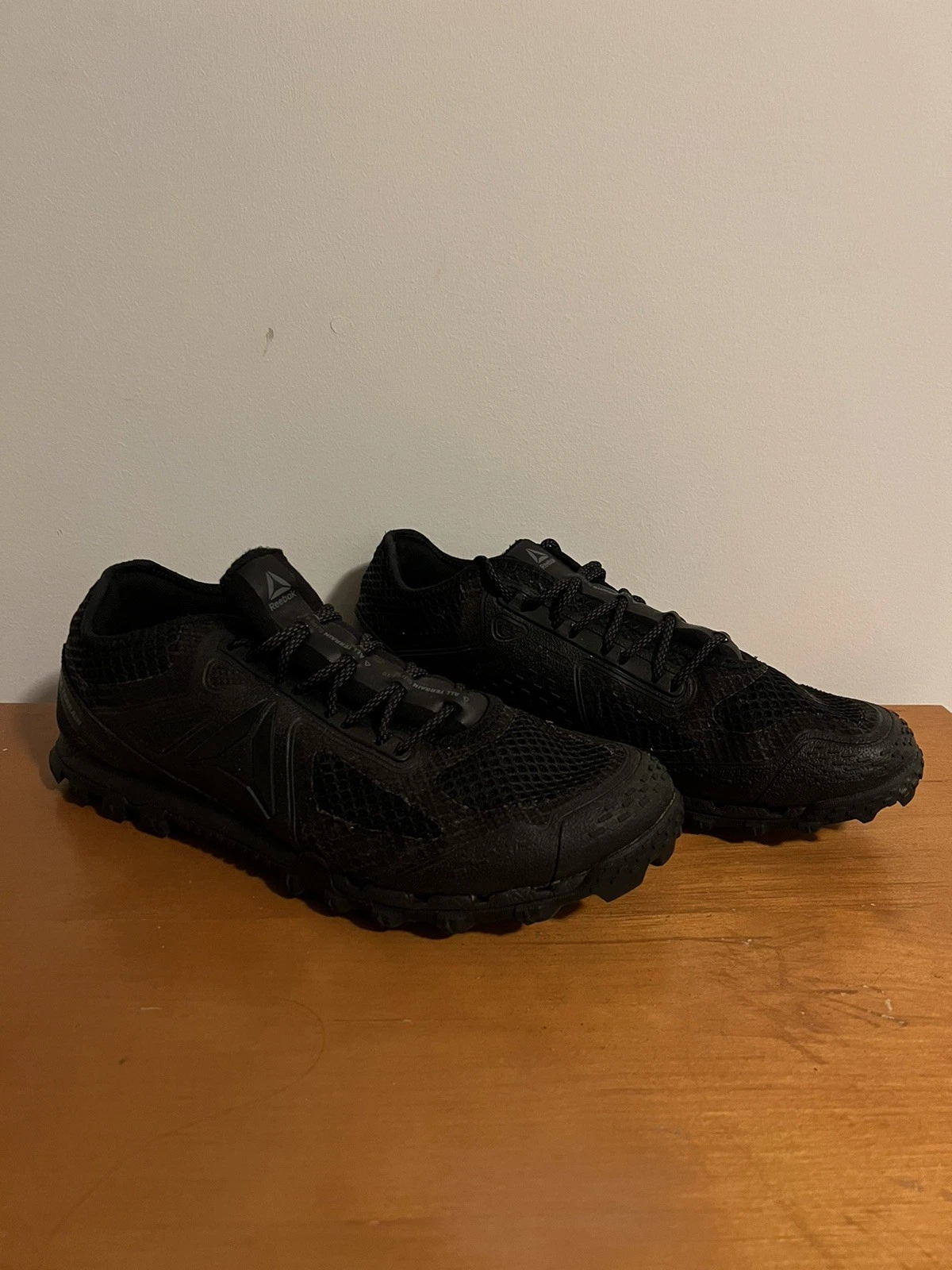 Reebok all terrain 3.0 trail running shoe size 10.5