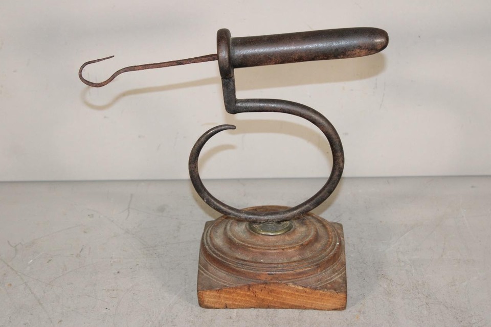 RARE EARLY 18TH C WROUGHT IRON GOFFERING IRON WITH ITS ORIGINAL WOOD ...