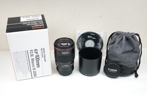 CANON EF 100mm f2.8 L IS USM MACRO LENS - BOXED - EXCELLENT CONDITION