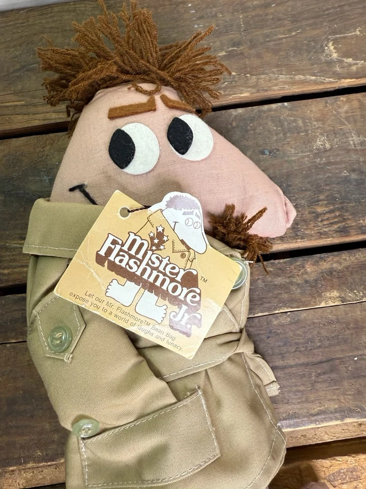 Vintage 1977 Wallace Berrie & Co. Mister Flashmore Jr. aka The Flasher - Image 2 of 4