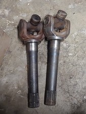 Dana 50 - 44 Spicer Front Axle Shaft U Joint Universal 4x4 Heavy Duty Ford F250 Dana 50 - 44 Spicer Front Axle Shaft U Joint Universal 4x4 Heavy Duty Ford F250
