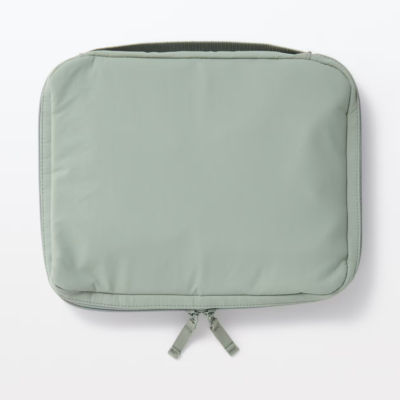 MUJI A5 Slim Collection Case With Selectable Pockets 26.5x15 MUJI A5 Slim Collection Case With Selectable Pockets 26.5x15
