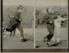 1971 Press Photo Notre Dame Football Coach Ara Parseghian in South Bend, Indiana