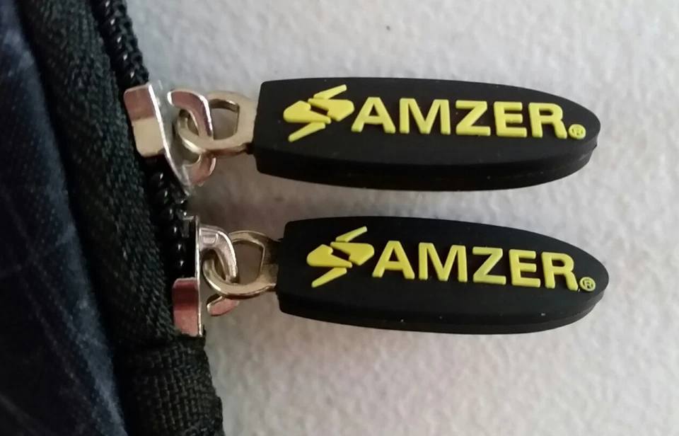 Amzer 7.75-Inch Designer Neoprene Sleeve Pouch for Tablet or Pad Dandelion New - Image 4 of 4