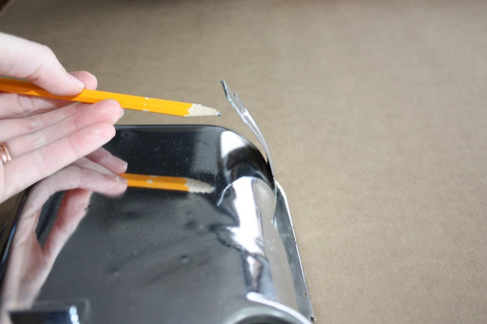 1968 1969 C3 Corvette 427 Big Block Chevrolet Right Passenger Side Valve Cover - Image 4 of 4