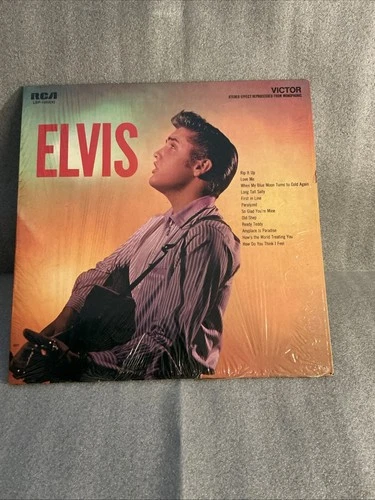 vinyl records- Elvis Presley - Elvis- Original 1977 Pressing-LSP-1382(e)