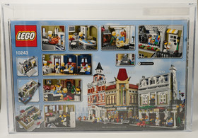 Lego Creator Parisian Restaurant 10243 2469 Pieces Graded 9.25 AFA