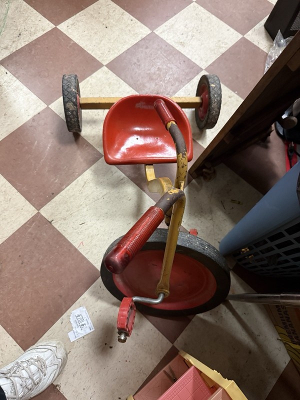 PCA Industries Inc. Vintage Red Tricycle Ride-On Toy 3 Wheels Ages 3-7