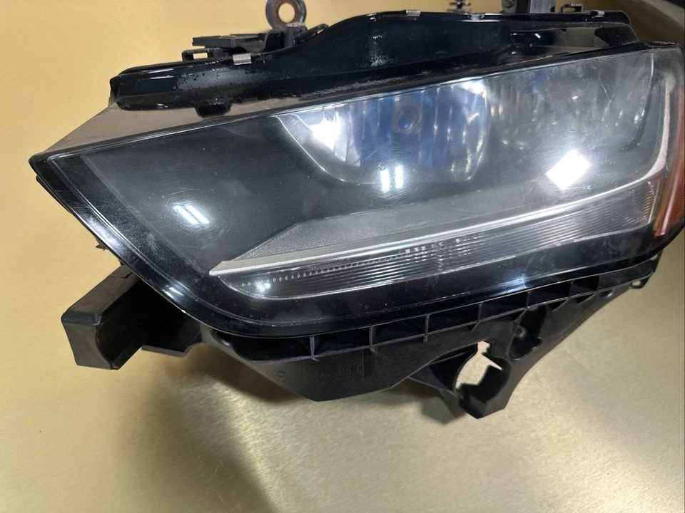 2009 - 2012 AUDI A4 QUATTRO ПЕРЕДНЯЯ ЛЕВАЯ СТОРОНА ГАЛОГЕННЫЕ ФАРЫ OEM - Изображение 2 из 4