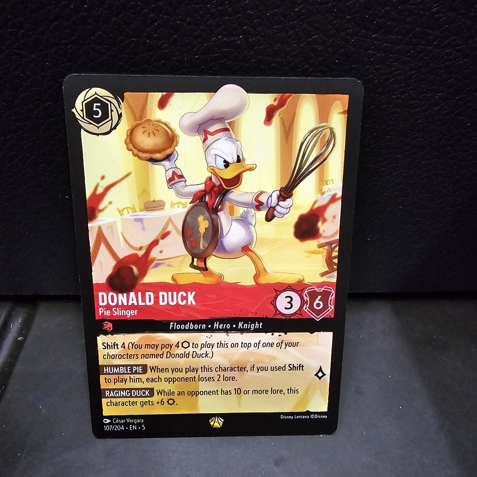 Lorcana Shimmering Skies - Donald Duck - Pie Slinger 107/204 NM