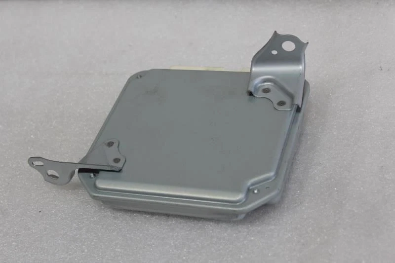 Módulo de control de dirección deportivo Lexus GS350 F 2014 tracción trasera 89181-30340 Foto 2 de 4