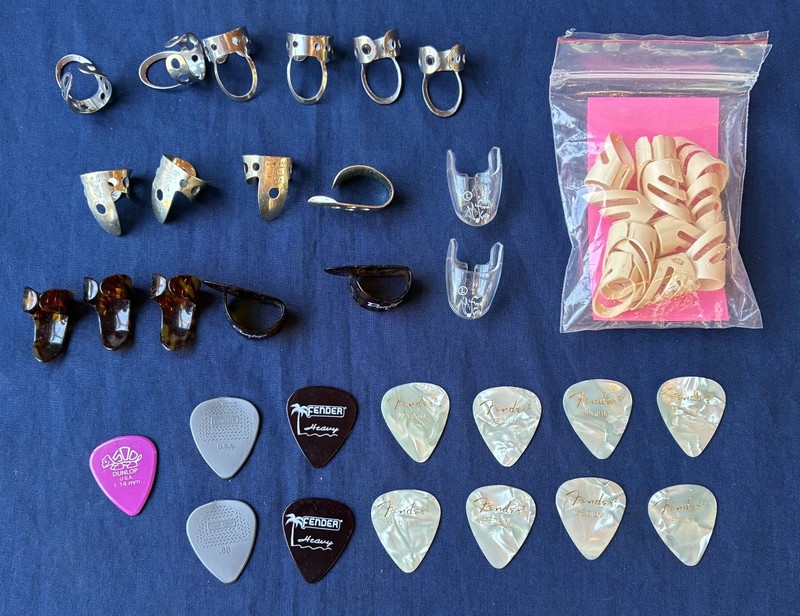 42 Pc Guitar Pick Lot Dunlop Fender Alaska Finger Thumb Picks Mixed USA