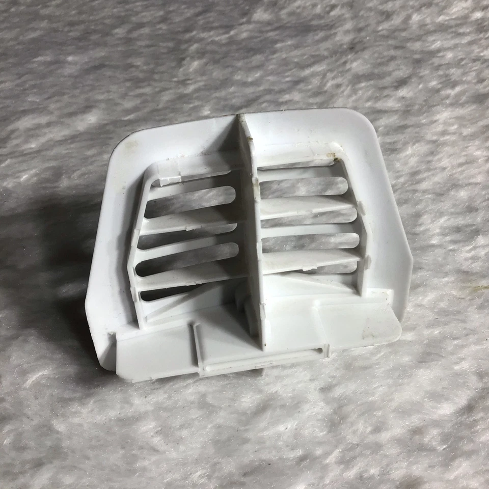 E-flite Timber X 1.2 M Landing Gear Strap And Fuselage Vent Cover - Image 2 of 4