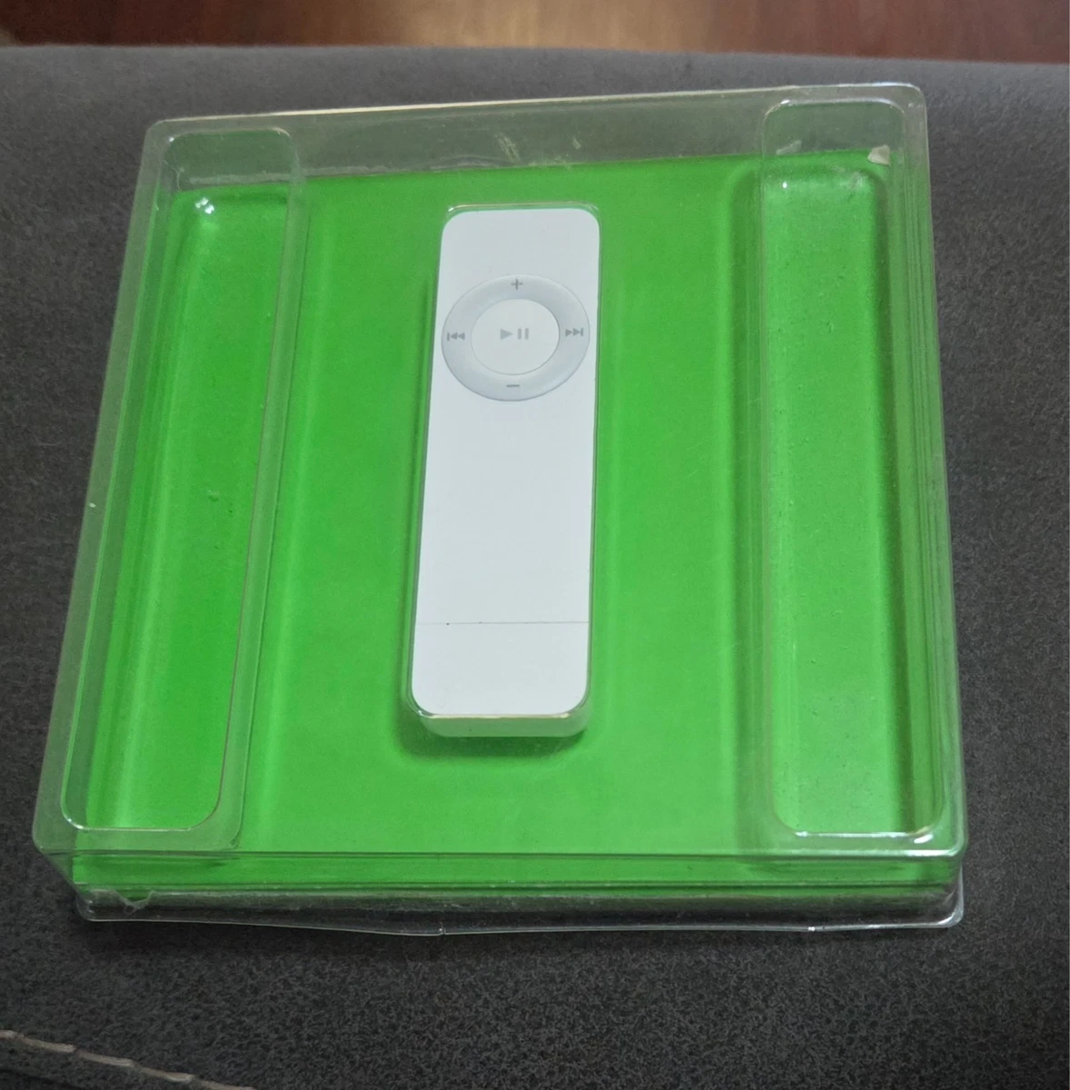 iPod Shuffle 1st Generation USB 2.0 Connectivity MP3 Players for
