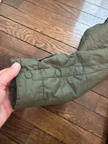 EUC Mountain Hardwear Hemdjacke Herren Large grün leicht gesteppt wattiert Druckknopf - Bild 10 von 14