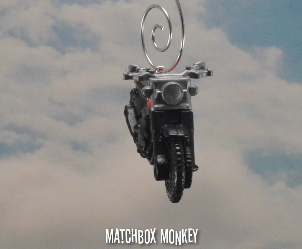 Yamaha SCR 950 Dirt bike Motorcycle Bolt Motor Scrambler Christmas Ornament 1/64 - Image 4 of 4