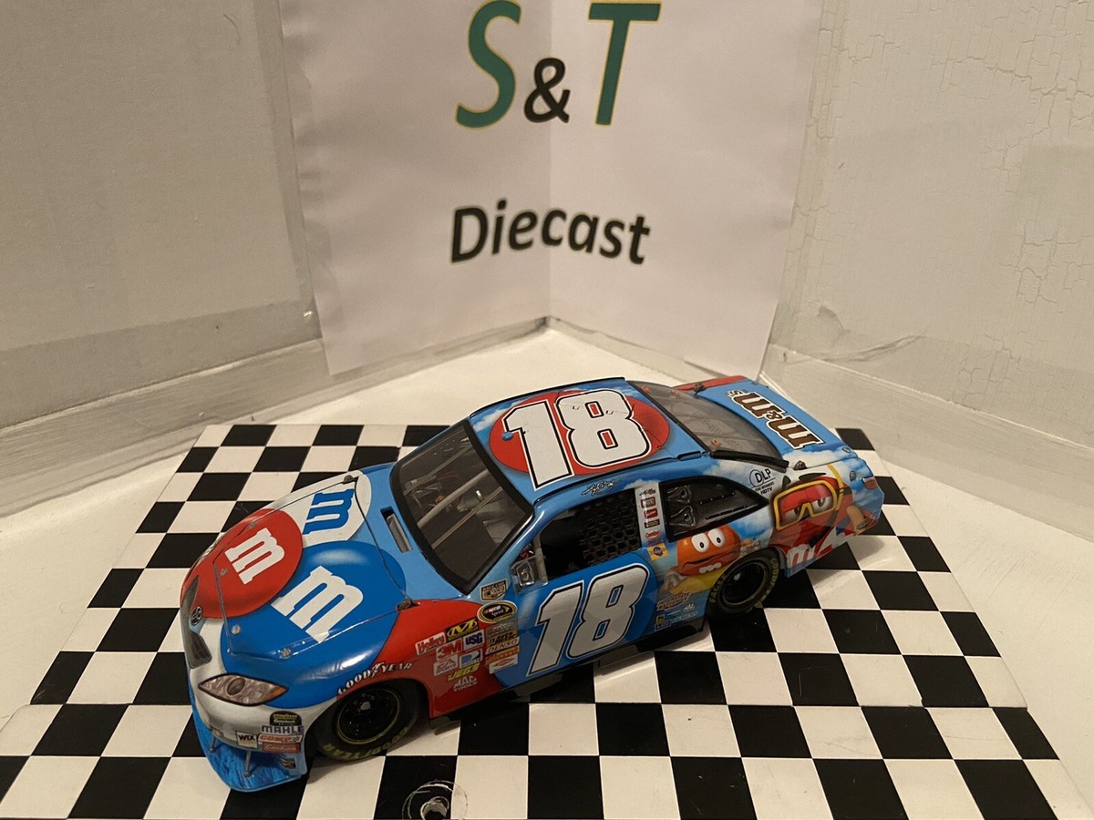 2008 Action Kyle Busch #18 M&M's Red White and Blue Summer