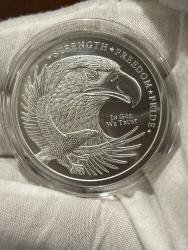2oz Double Eagle Flag IN GOD WE TRUST .999 SILVER BULLION CAPSULE & GIFT POUCH - Picture 2 of 3