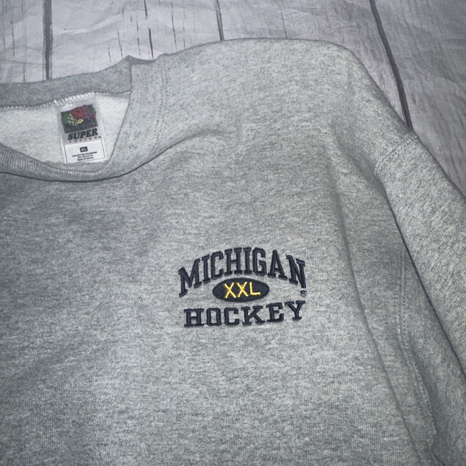 Vintage Mens XL  Michigan Wolverines Sweatshirt Fruit Of The Loom Super Cotton