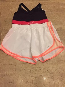 nike bra and shorts