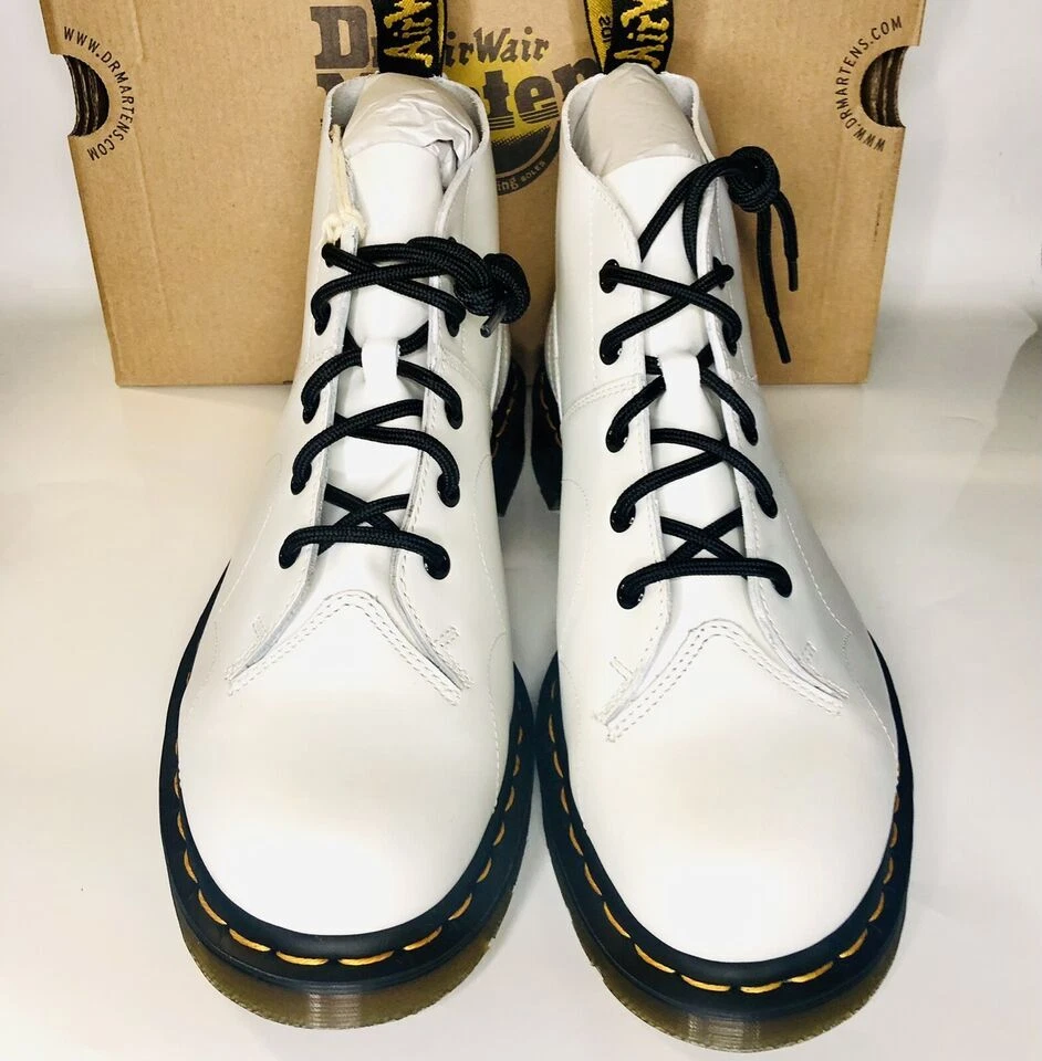 Bota de cuero liso Dr. Martens Church Foto 2 de 4