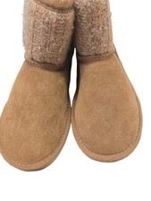 Minnetonka Women's Brown Suede Booties With Fur Lining Sz 6