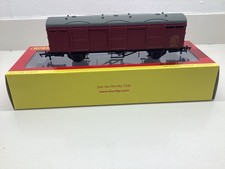Hornby OO Gauge Wagon R6683D BR (LNER) Extra Long CCT Van E 1359 E