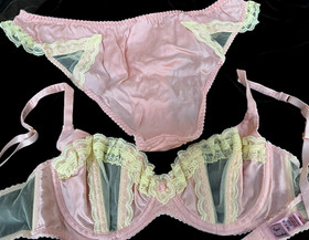 Agent Provocateur vintage cookie 36C corset bra pink silk lemon lace Peek a BOO