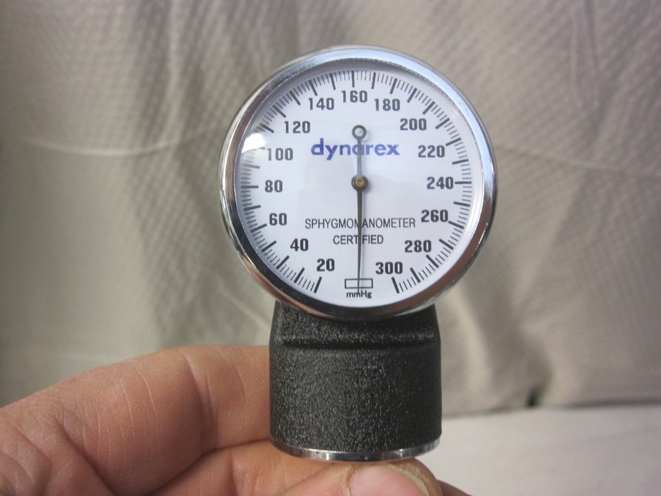 Dynarex Manual Blood Pressure Monitor Sphygmomanometer with Nylon Cuff