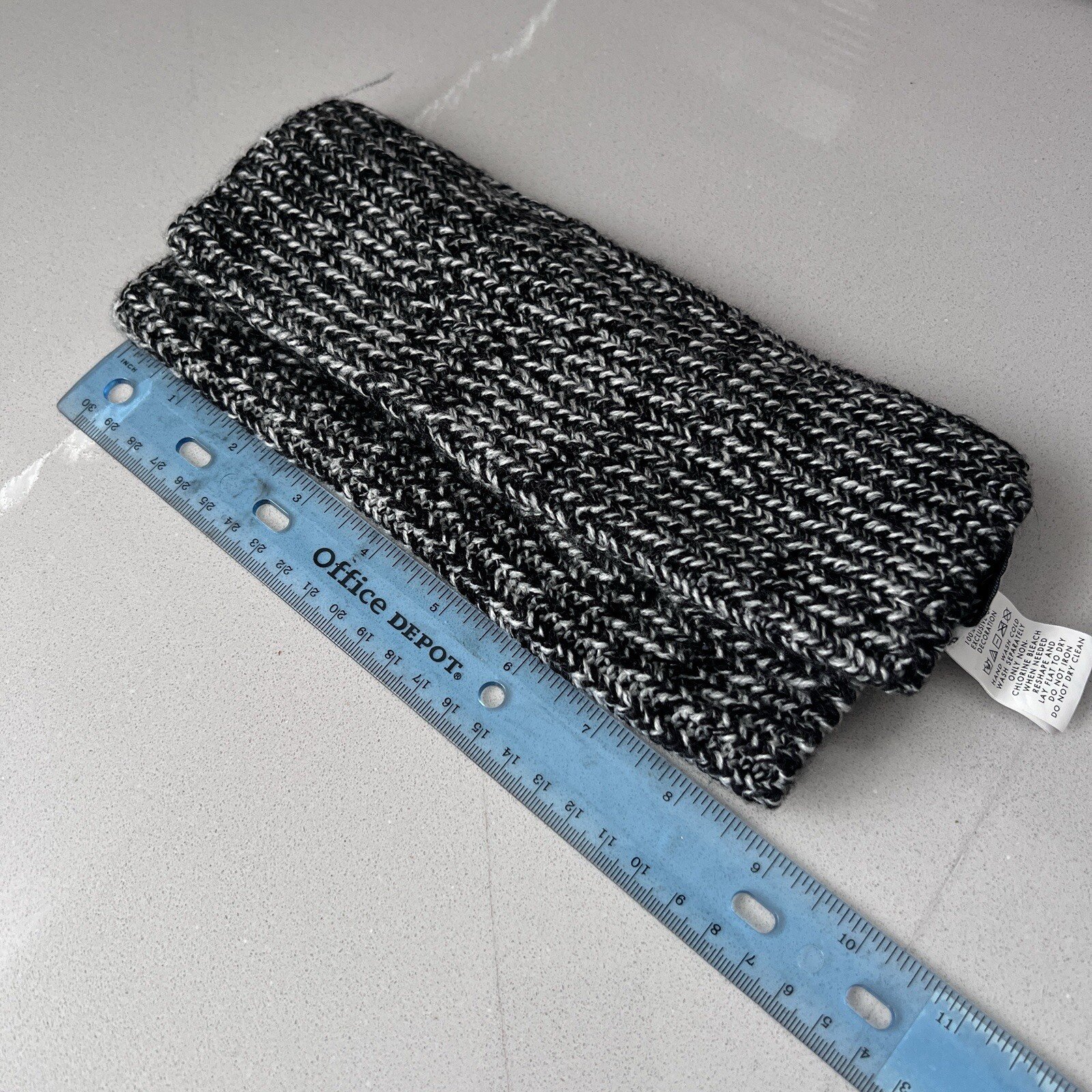 Rebecca Minkoff Set Hand Arm Warmer Marled Knit Black White Acrylic