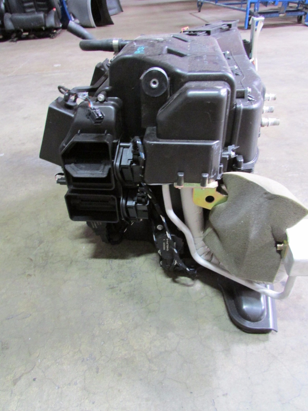Maserati Quatrroporte, Air Conditioning Evaporator Unit, Used, P/N 68462300
