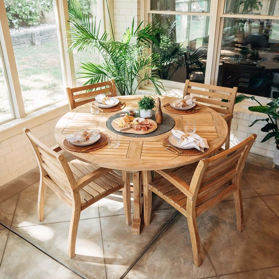 Mesa de comedor redonda Ash & Ember grado A de teca 59" con granito Lazy Susan Foto 2 de 4