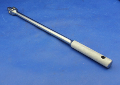POWR-KRAFT 84H4856- Flex Head Breaker 17''