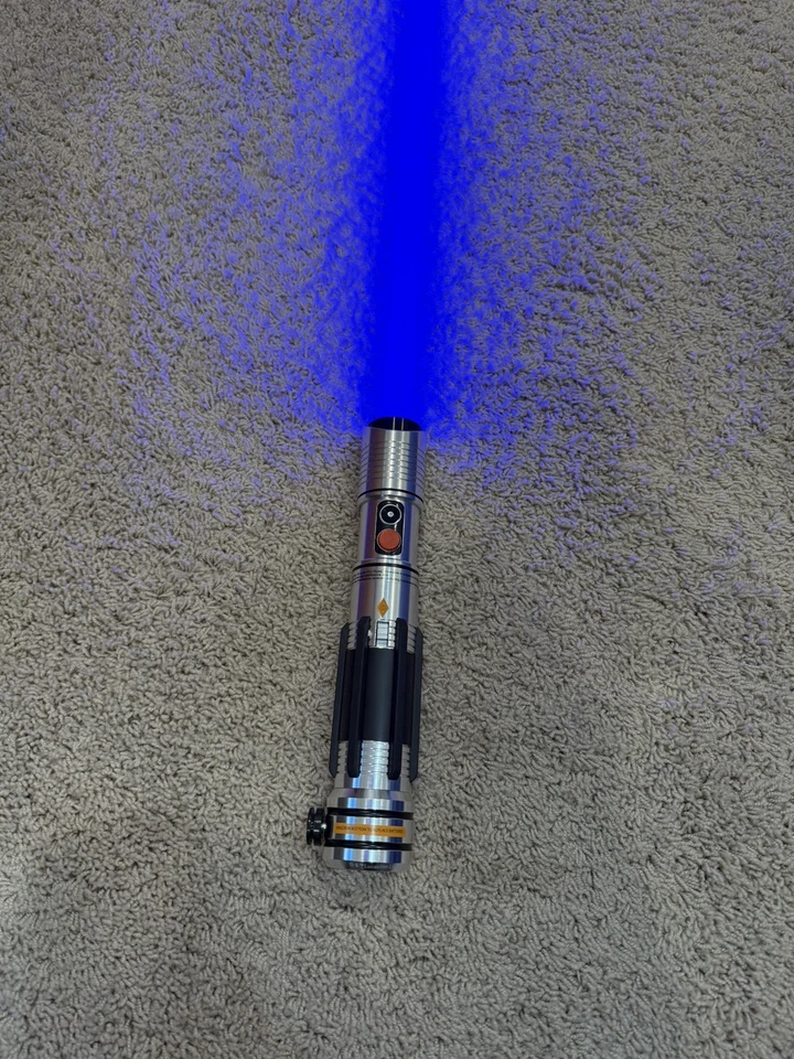 Star Wars Galactic Starcruiser Halcyon Lightsaber, ¡Nuevo! Foto 4 de 4